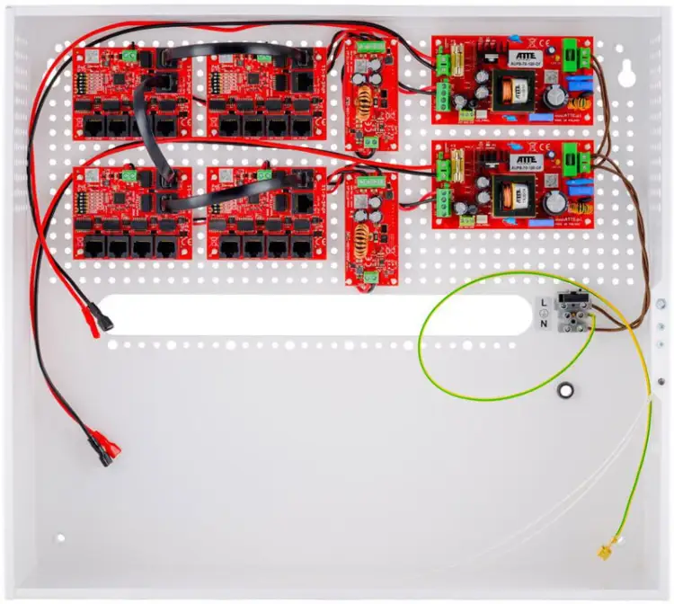 Zestaw buforowy do 17 kamer IP switch PoE 17P+1UP ATTE IPUPS-17-11-H