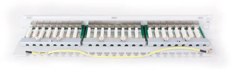 PATCH PANEL FTP CAT.6 24 PORTY SZARY PGF-6FTP24-B6-G GETFORT
