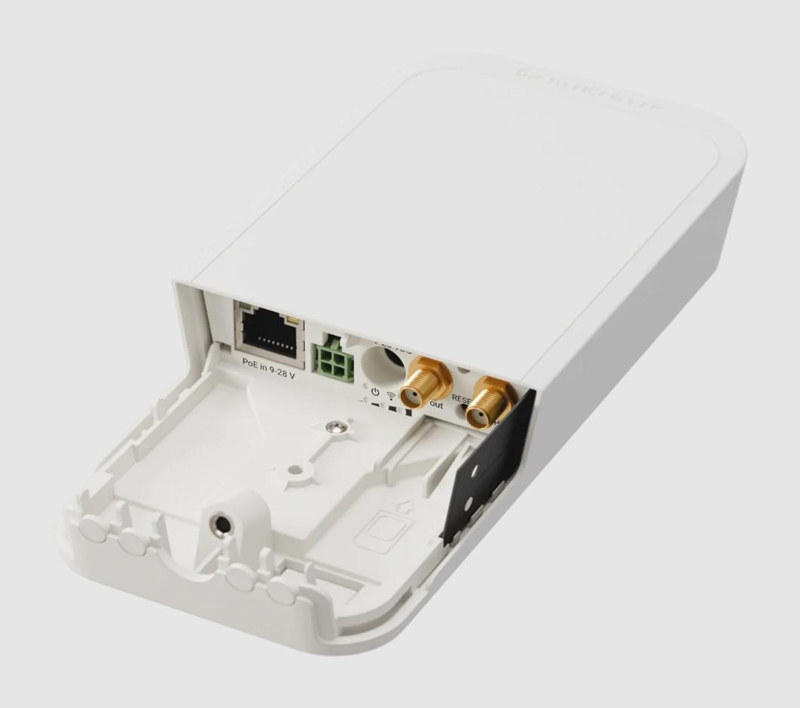 MIKROTIK ROUTERBOARD wAP LR8 kit (RBwAPR-2nD&R11e-LR8G) MIKROTIK ROUTERBOARD wAP LR8 kit (RBwAPR-2nD&R11e-LR8G)