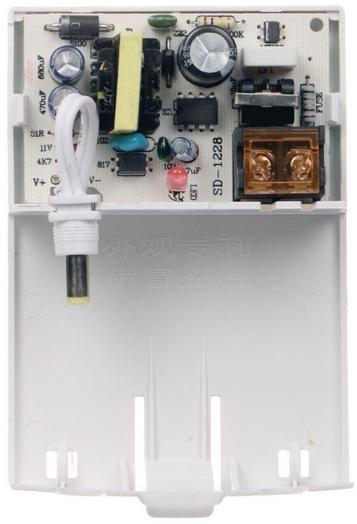 ZASILACZ PROTEC 12V/1.5A 1749 ZASILACZ PROTEC 12V/1.5A 1749
